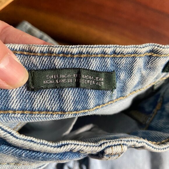 Wild Fable Super High Rise Mom Jean with Ripped Knees Size 0 READ - Picture 10 of 11